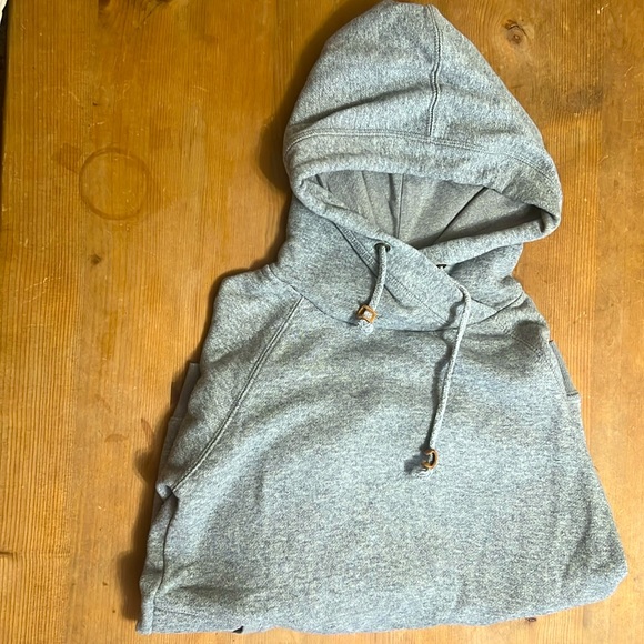 Tentree Hooded Sweater - Gray. Sustainable brand. - Picture 2 of 2